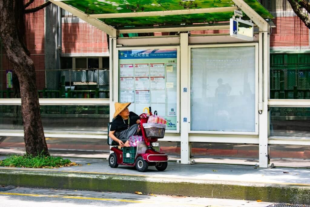 11 Tips for Staying Safe on Your Mobility Scooter | Mobility Deck